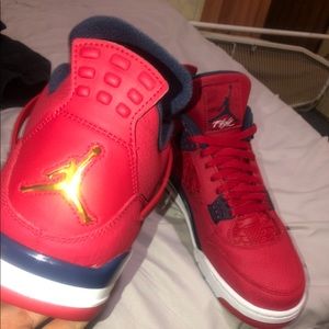 Jordan 4 Fiba’s